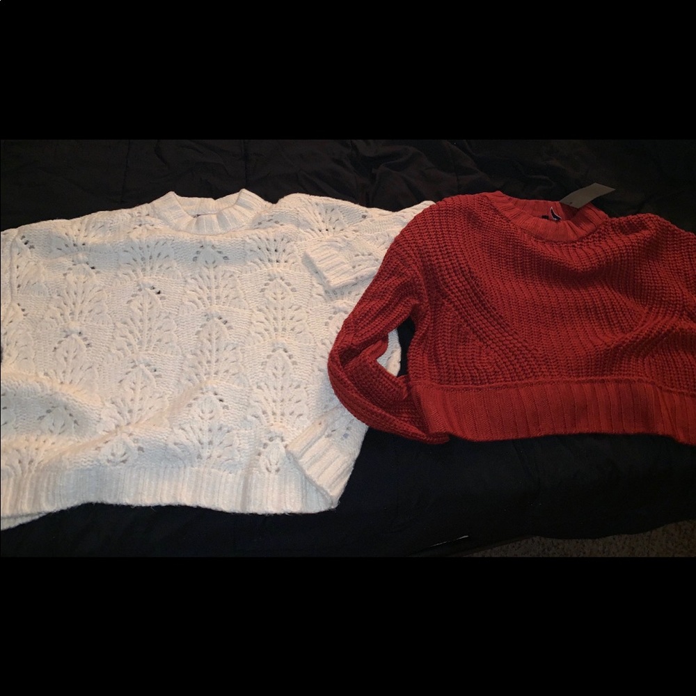 2 sweaters one burnt orange and one white